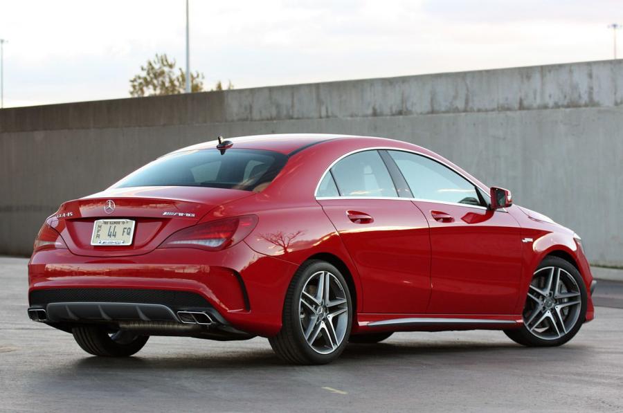  Mercedes-Benz CLA45 AMG 2014 года  (фото 3 из 110)